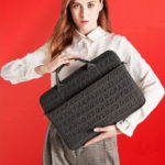 WiWU Cosmo Slim Case for 15.6″ Bag - Image 3
